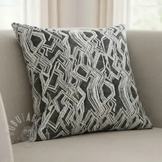 Stickat tyg jacquard Comfy Broken checks black