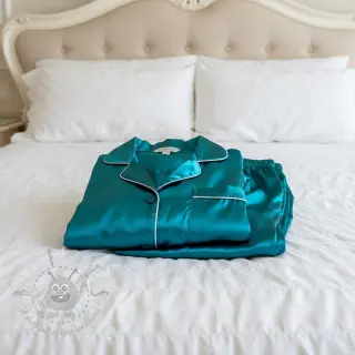 Satin petrol