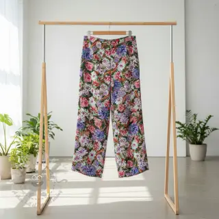 Viskos SATIN Old fashion flowers digital print