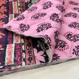 Bomullstyg VOILE STEPPED Daria flower aubergine digital print