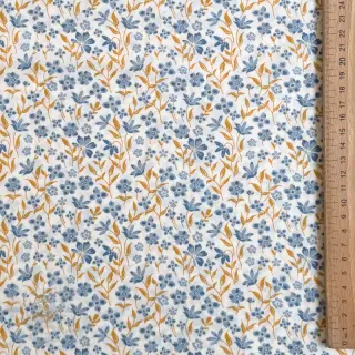 Bomullstyg Fine flowers blue
