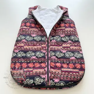Bomullstyg VOILE STEPPED Daria flower aubergine digital print