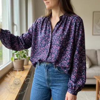 Bomullstyg Simie flowers navy digital print