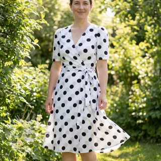 Viskos RADIANCE Polka BIG dot white