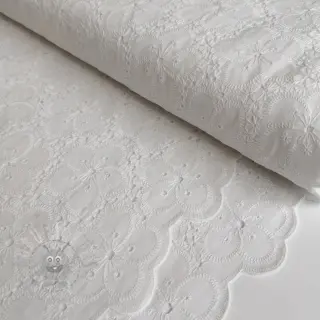Bomullstyg EMBROIDERY 2 side Camelia