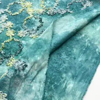 Bomullstyg TIE DYE EMBROIDERY Eva tape design B