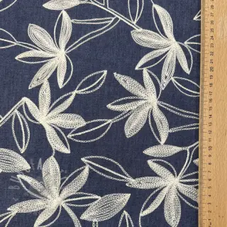 Bomullstyg JEANS Embroidery Flowers white