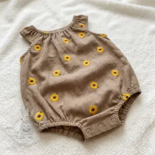Dubbelgasväv/muslin EMBROIDERY Sunflowers beige
