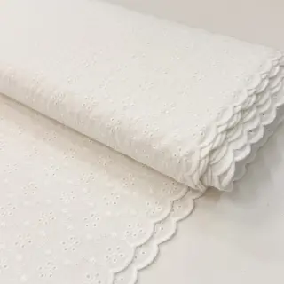 Bavlnená látka EMBROIDERY TWO-SIDE SCALLOP Simi white
