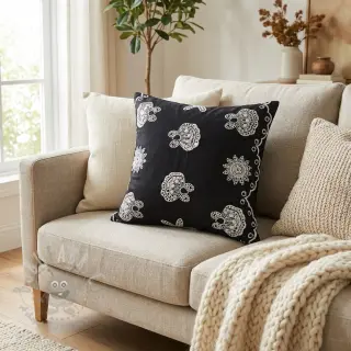 Bomullstyg EMBROIDERY Sea ornaments black