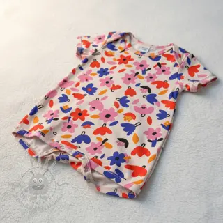 Bomullstyg Flowers natural/blue by JENNIFER BOURON ORGANIC