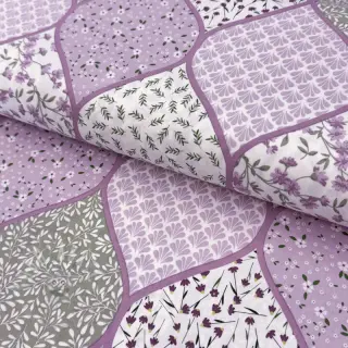 Bomullstyg Flowers patchwork lilac