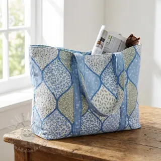 Bomullstyg Flowers patchwork baby blue