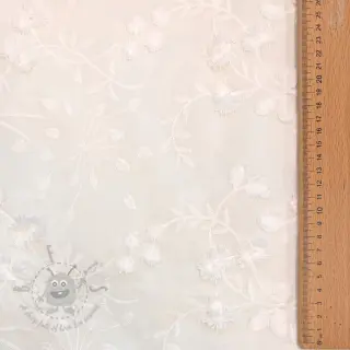 Bomullstyg EMBROIDERY Catchy leaves off white