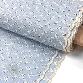 Bomullstyg EMBROIDERY Rosemary light blue