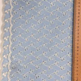 Bomullstyg EMBROIDERY Rosemary light blue
