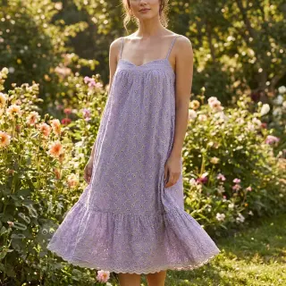 Bomullstyg EMBROIDERY Rosemary lilac