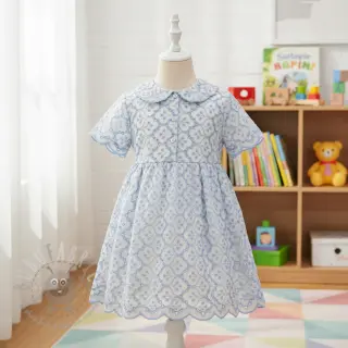 Bomullstyg EMBROIDERY Lilian blue