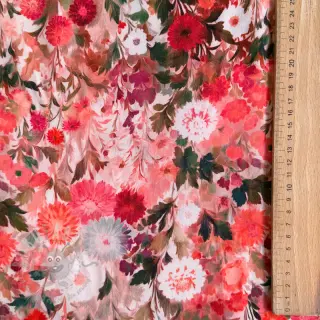 Viskos RAYON POPLIN Wild flowers design B