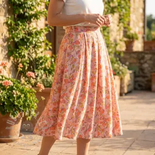 Viskos RAYON POPLIN Simplistic flowers design Och