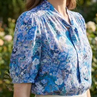 Viskos RAYON POPLIN Blossoms design C