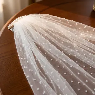 Tyl na TUTU DOTS off white