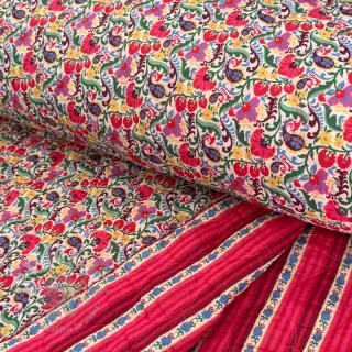 Bomullstyg VOILE STEPPED Paisley flowers white digital print