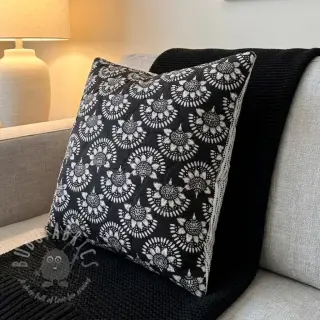 Bomullstyg VOILE STEPPED Bouquet flowers balck digital print