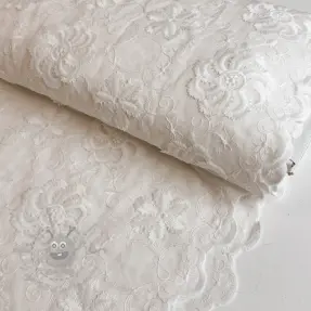 Bomullstyg EMBROIDERY Catchy Flowy white