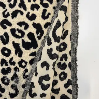 Kappmaterial TEDDY JACQUARD Animal skin black
