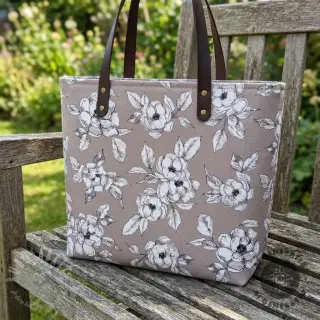 Dekorationstyg Flowers taupe digital print