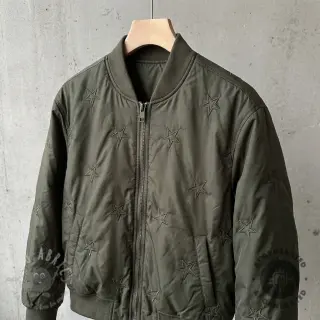Vadderat tyg Stars army green