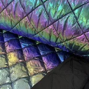 Vadderat tyg FOIL Rainbow multi