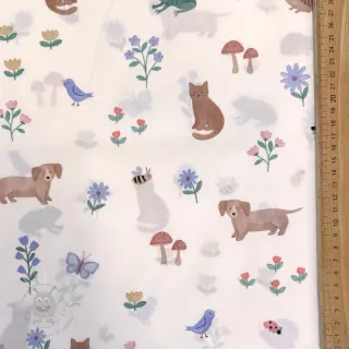 Bomullstyg Animals in the garden design B digital print