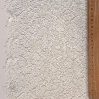 Spets Scallop off white
