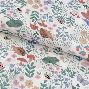 Bomullstyg Animals in the garden design A digital print
