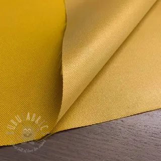 Vindtyg med vattenavvisande behandling ochre