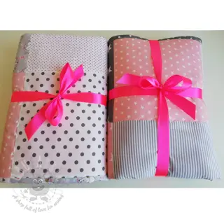 Bomullstyg Petit stars rose