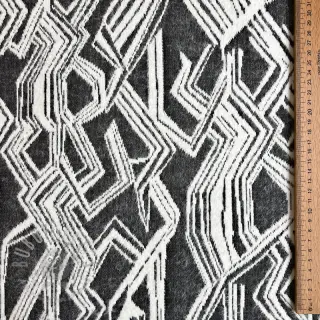 Stickat tyg jacquard Comfy Broken checks black