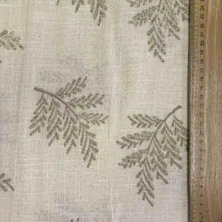 Bavlnená látka EMBROIDERY Sofia design B