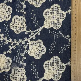 Bomullstyg JEANS EMBROIDERY Flora design C